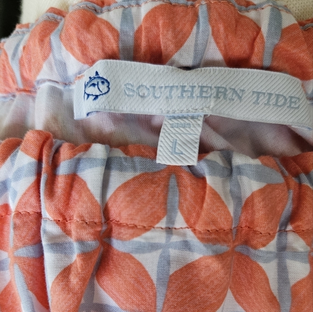 Southern Tide Kaylen Sun Daze Top - Picture 8 of 8